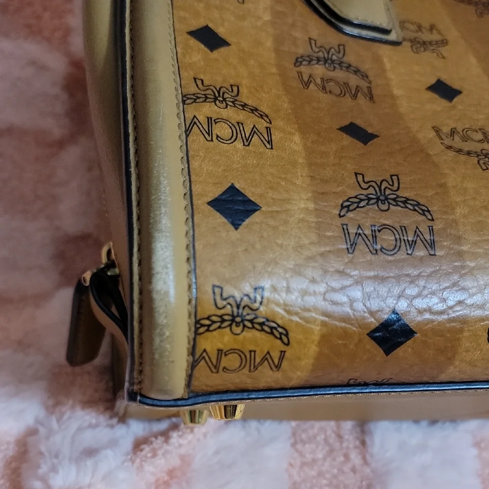 MCM Tan Visetos Print Handbag - Picture 4 of 13